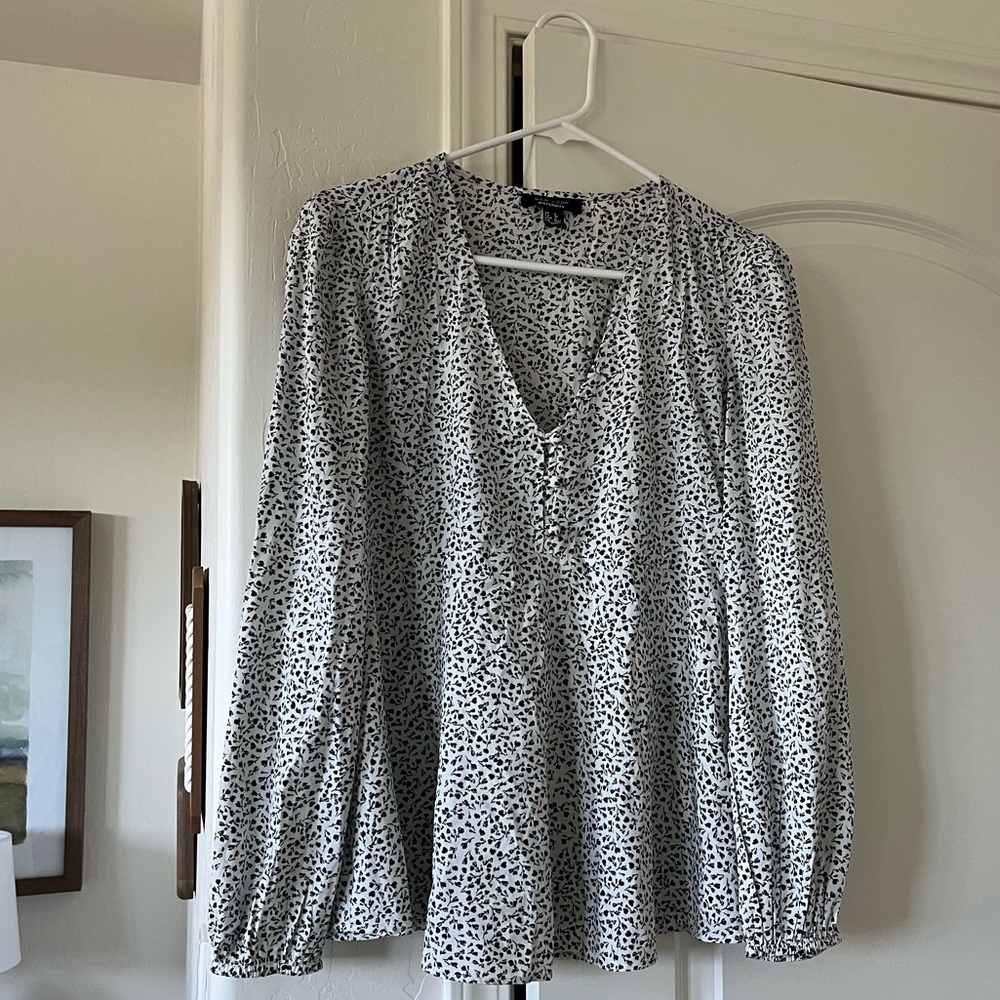 Maternity Women's Black and White Floral Top